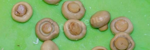 салат с грибами и кукурузой консервированными