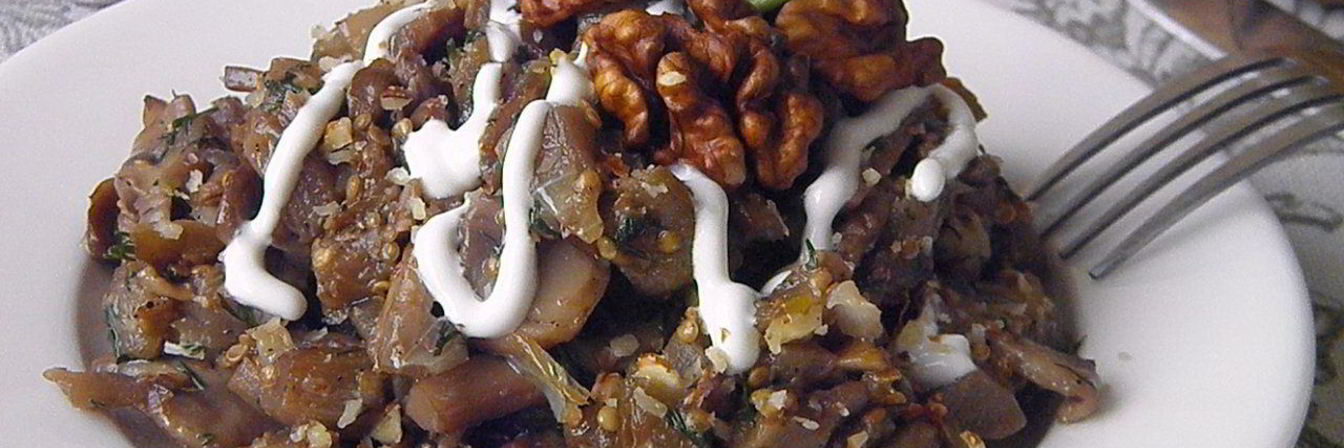 Салат с грибами жареными