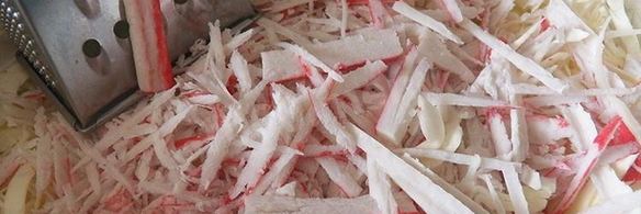 салат с капустой и крабовыми палочками