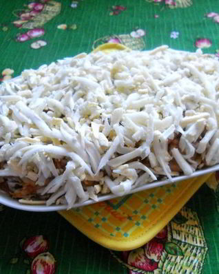 Салат с копченой горбушей