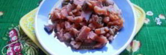 салат с копченой горбушей