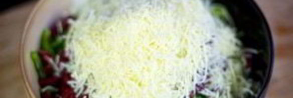 салат с крабовыми палочками и фасолью