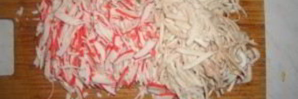 салат с креветками и кальмаром