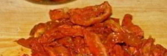 салат с креветками и листьями салата