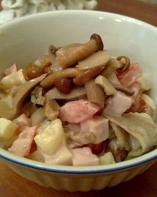 Салат с опятами