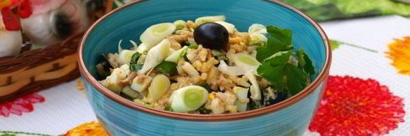 салат с тунцом и рисом