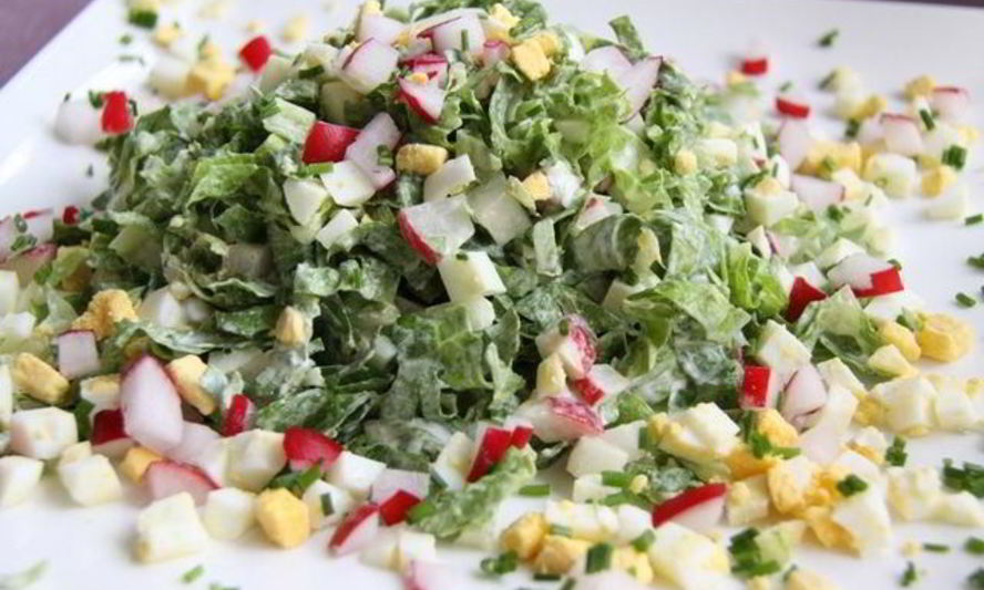 Рецепт салата с яйцом и редисом