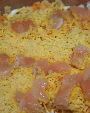 Салат со шпротами и огурцами