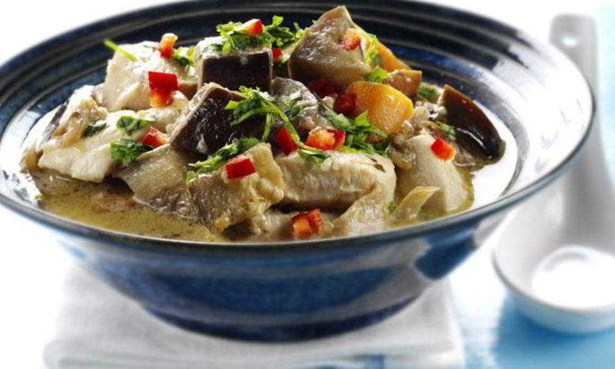 Рецепт салатов из баклажанов с луком и майонезом