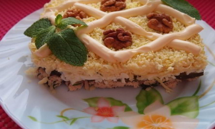 Рецепт слоеного салата с мясом