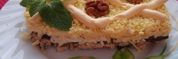 слоеный салат с мясом