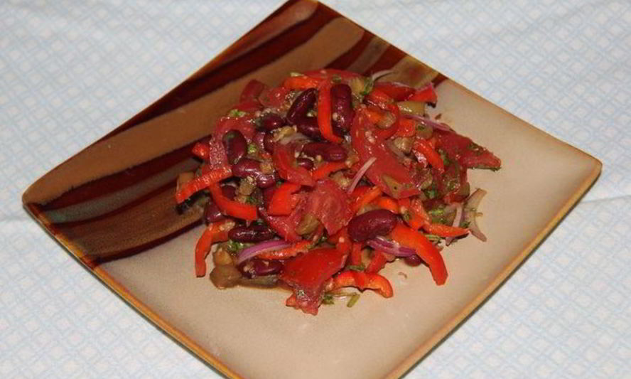 Рецепт теплого салата с фасолью