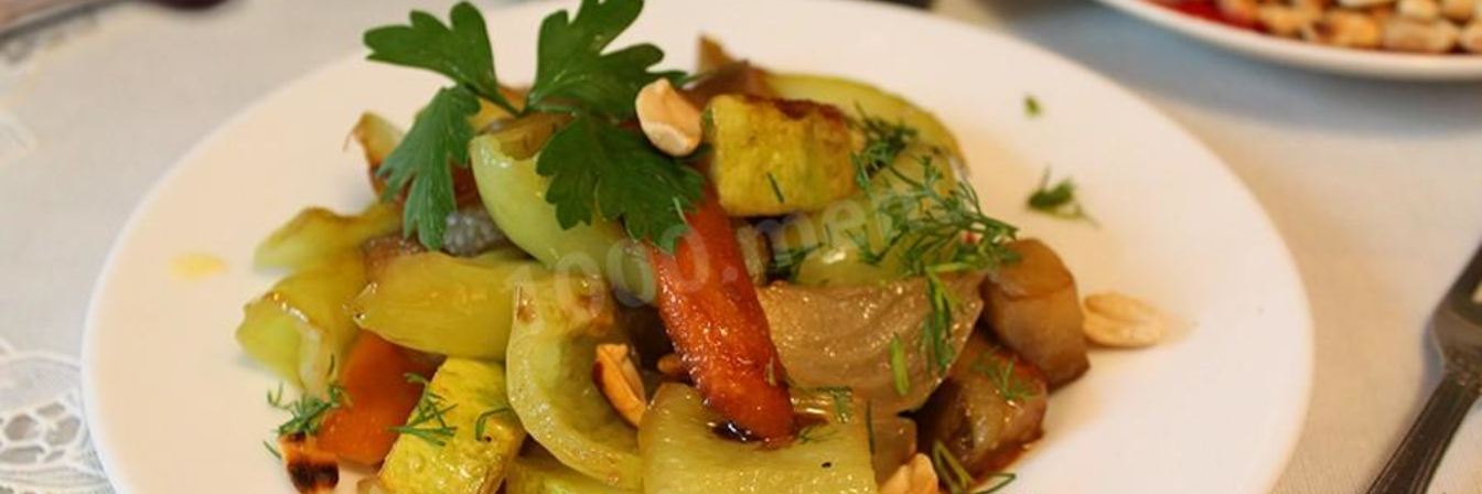 Теплый салат с перцем