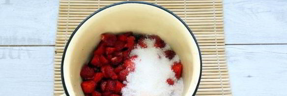 быстрый клубничный соус