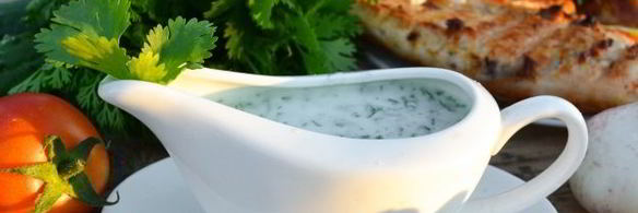 кефирный соус с чесноком и кинзой