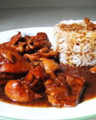 Коричневый огуречный соус