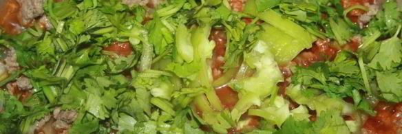 легкий мясной соус с кинзой и болгарским перцем для спагетти в мультиварке