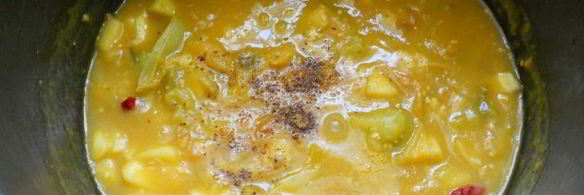 острый соус из зеленых помидоров и яблок в мультиварке