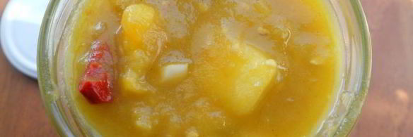 острый соус из зеленых помидоров и яблок в мультиварке