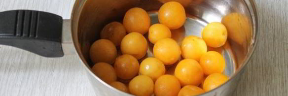 сладкий соус из алычи