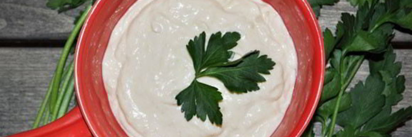 Сметанный соус с хреном к мясу