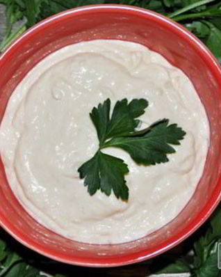 Сметанный соус с хреном к мясу