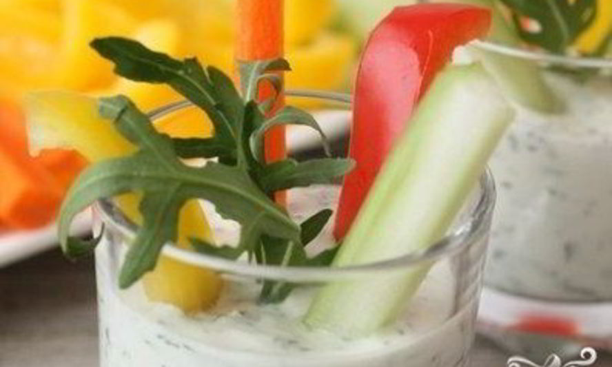 Рецепт сметанного соуса с зеленью