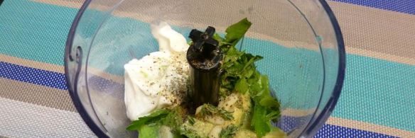 соус-дип из авокадо и лайма