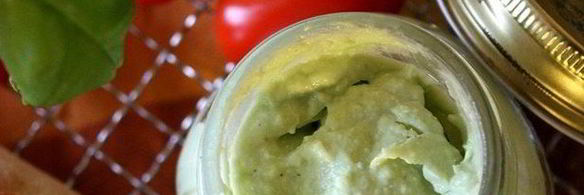 соус гуакамоле с фетой