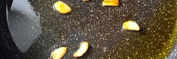 соус из свежих томатов с базиликом