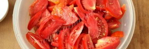 томатный соус с яблоками