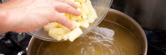 борщ с копченостями