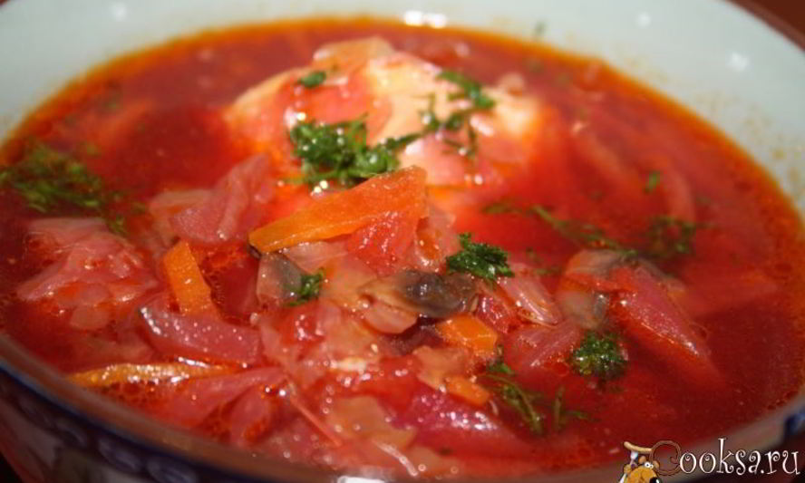 Рецепт борща с шампиньонами на куриных окорочках