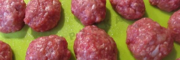 борщ сибирский с фрикадельками и томатной пастой