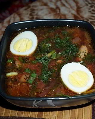 Борщ со щавелем и свеклой