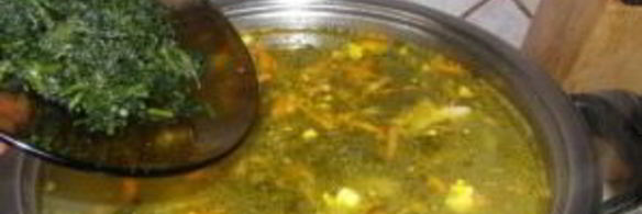 борщ со щавелем и яйцом