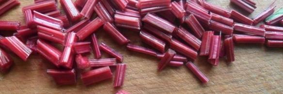 борщ со свекольной ботвой в мультиварке