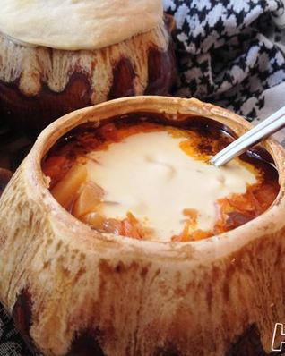 Борщ в горшочках