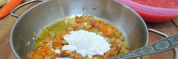 украинский борщ с пампушками