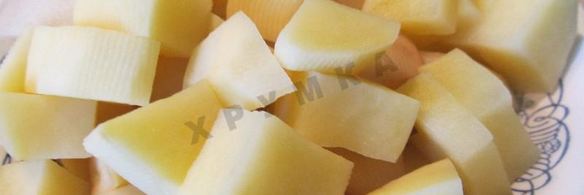 зеленый борщ с крапивой, щавелем и яйцом