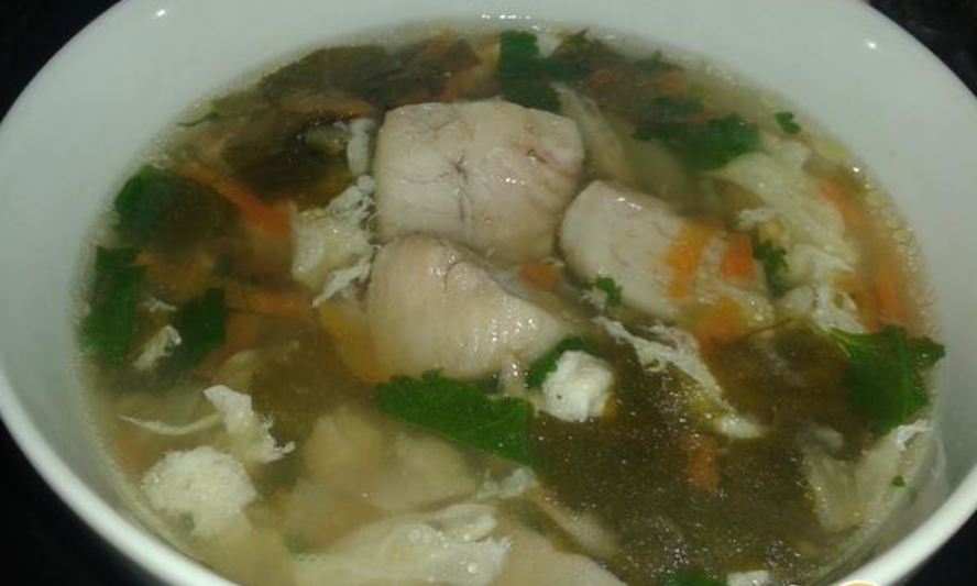 Рецепт зеленого борща с сомом