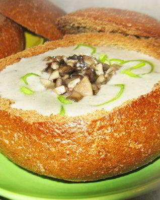 Чешский суп в хлебе