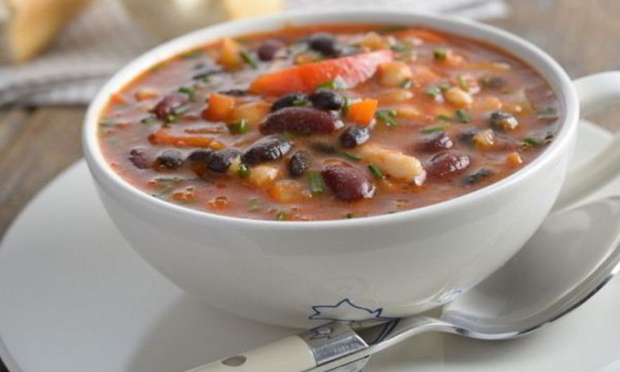 Рецепт фасолевого супа дал таркари с овощами