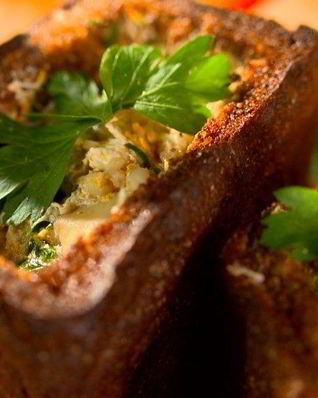 Грибной суп в бородинском хлебе