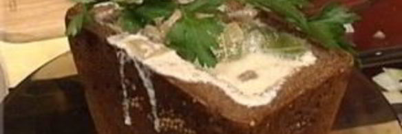 грибной суп в бородинском хлебе