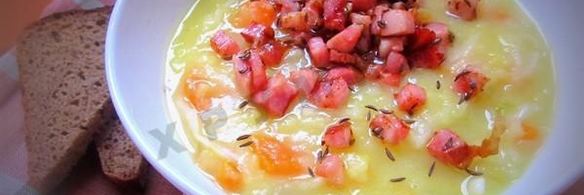 густой картофельный суп с квашеной капустой и беконом