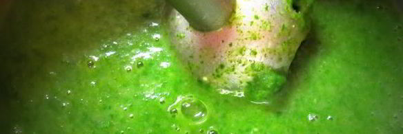 крем-суп с картофелем и шпинатом