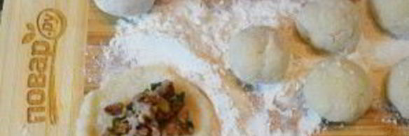 куббе-суп с манными клецками, фаршированными мясом