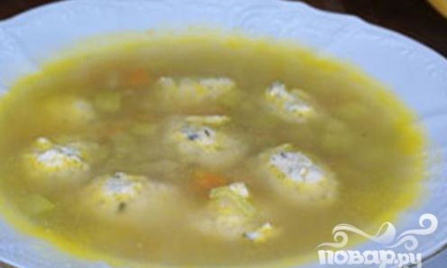 Рецепт куриного супа с клецками, сельдереем и кабачками