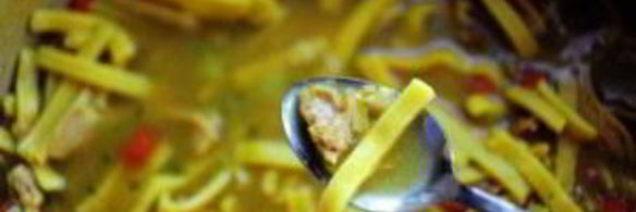 куриный суп с лапшой и сельдереем